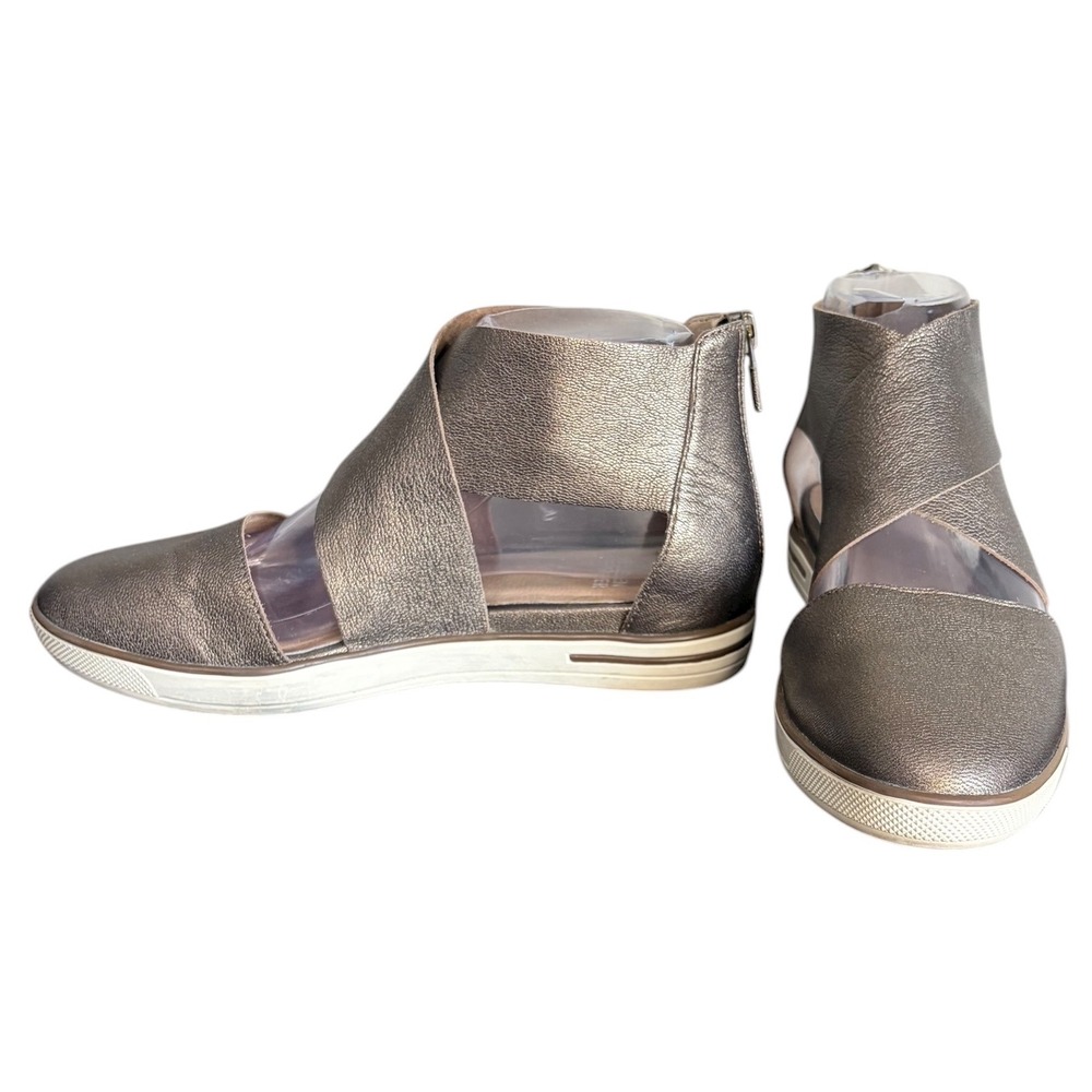 Eileen Fisher Carver Bronze Metallic Leather Zipper Crisscross Ankle Wedge Sz 7